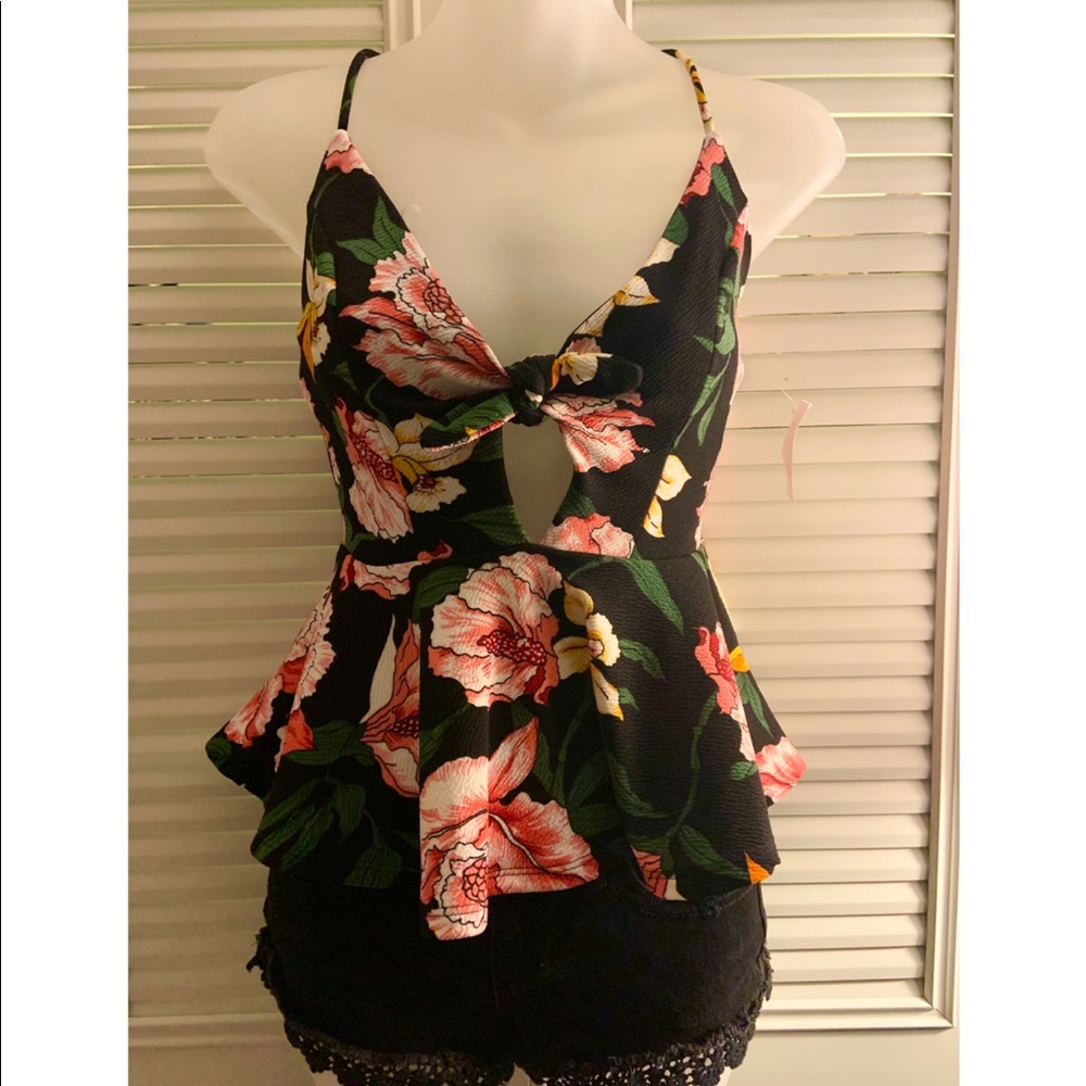 NWT floral Peplum top